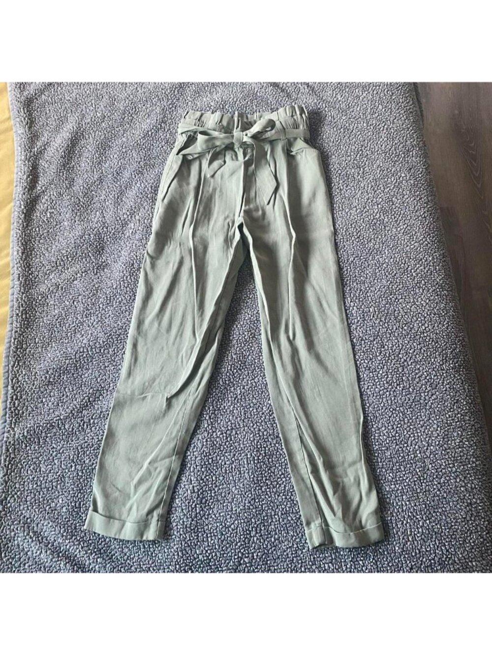 Zara green high-waisted tapered trousers